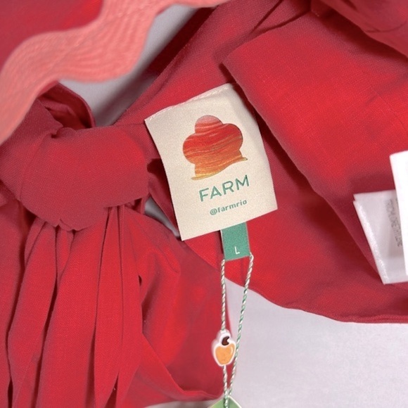 FARM Rio Red and Pink Crop Top - Picture 8 of 9